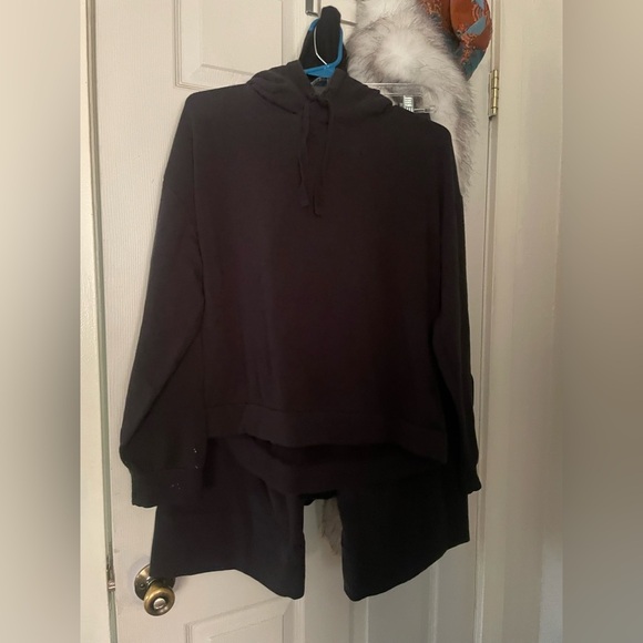 Quince Super Soft Fleece Lounge Pants and Hoodie - Picture 8 of 16